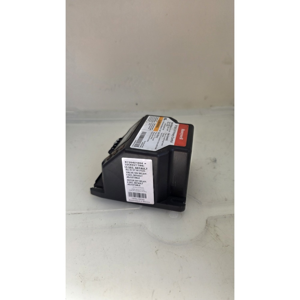 Oil Primary Control Module Honeywell R7284U1004 - Picture 3 of 5